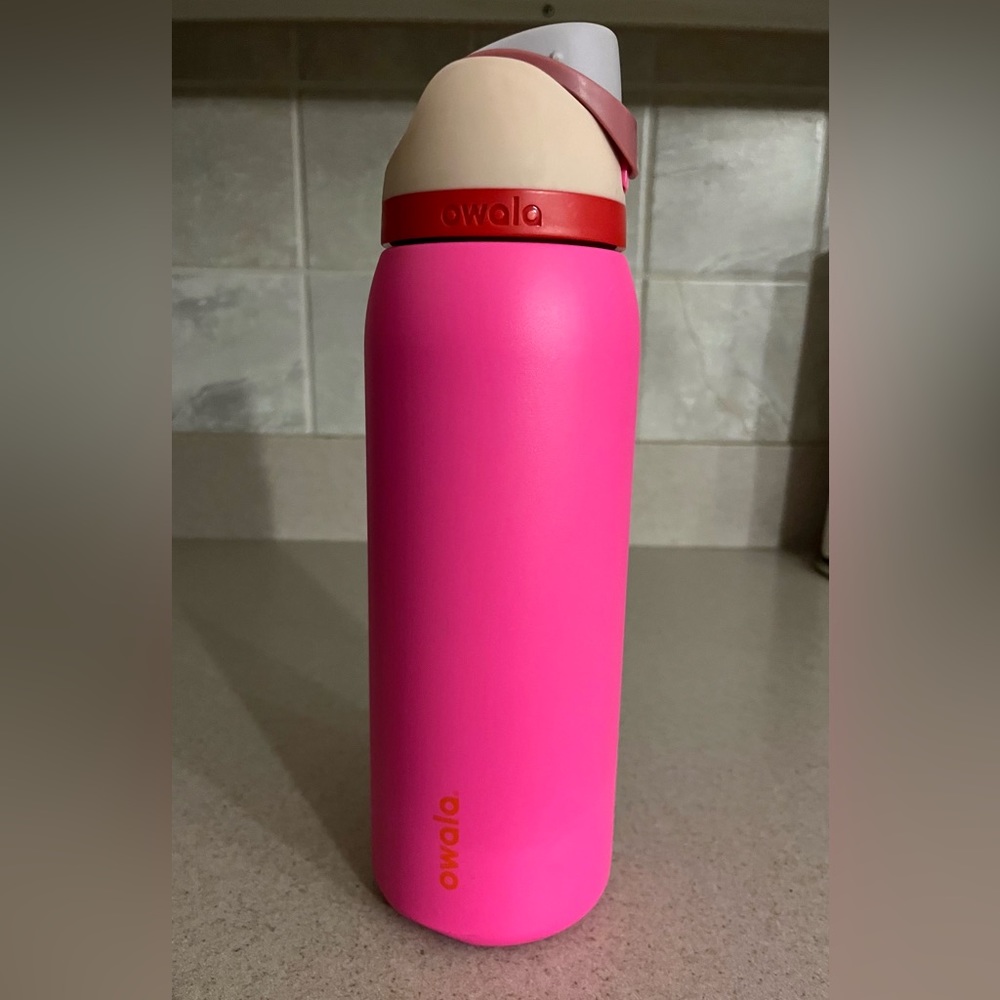 Owala Free Sip Stainless Steel Water Bottle 40oz- Can You See Me